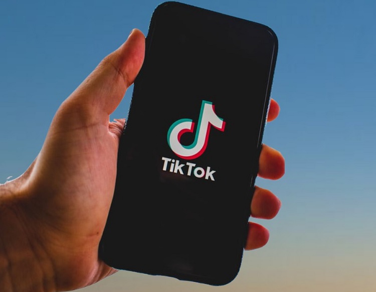 TikTok lets creators charge Monthly Subscriptions